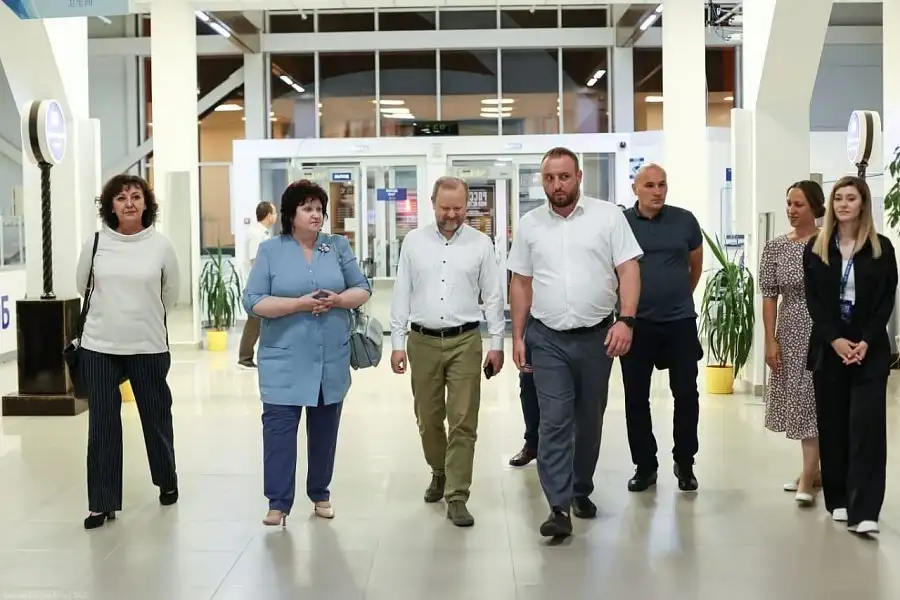 30 августа 2022 года в Ставрополе состоялась встреча первого заместителя генерального директора Президентского Фонда культурных инициатив И.С.Соболева с авторами проектов-победителей и творческими командами Ставропольского края.