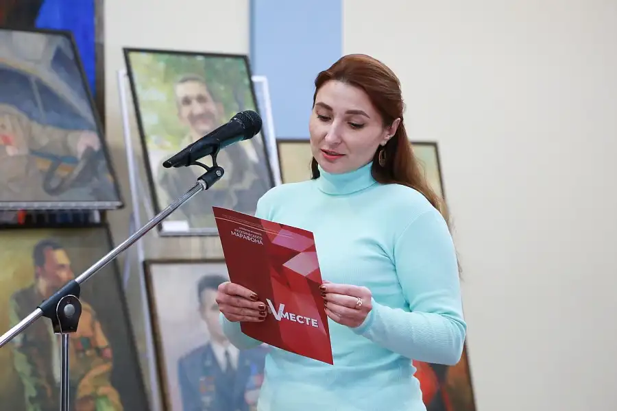 Торжественное открытие краевого поэтического марафона «СтихиVместе» состоялось в Ставропольской краевой универсальной научной библиотеке им.М.Ю.Лермонтова в Международный день родного языка и в преддверии Дня защитника Отечества