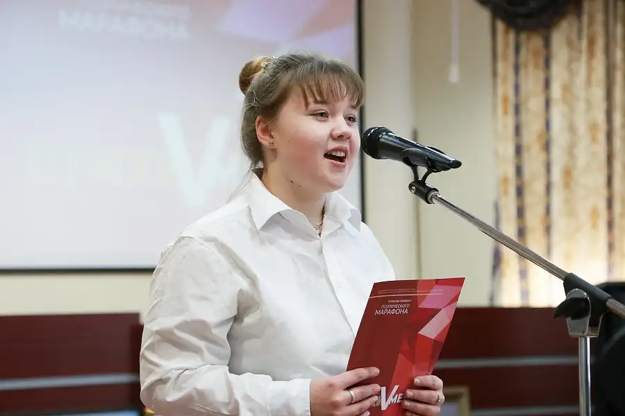 Торжественное открытие краевого поэтического марафона «СтихиVместе» состоялось в Ставропольской краевой универсальной научной библиотеке им.М.Ю.Лермонтова в Международный день родного языка и в преддверии Дня защитника Отечества